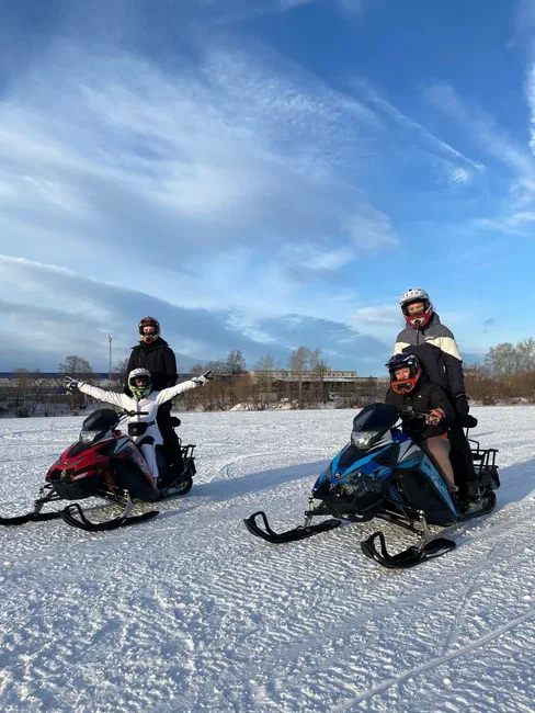 Прогулка для компании на снегоходе