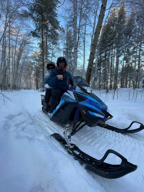 Драйвовая прогулка на снегоходах