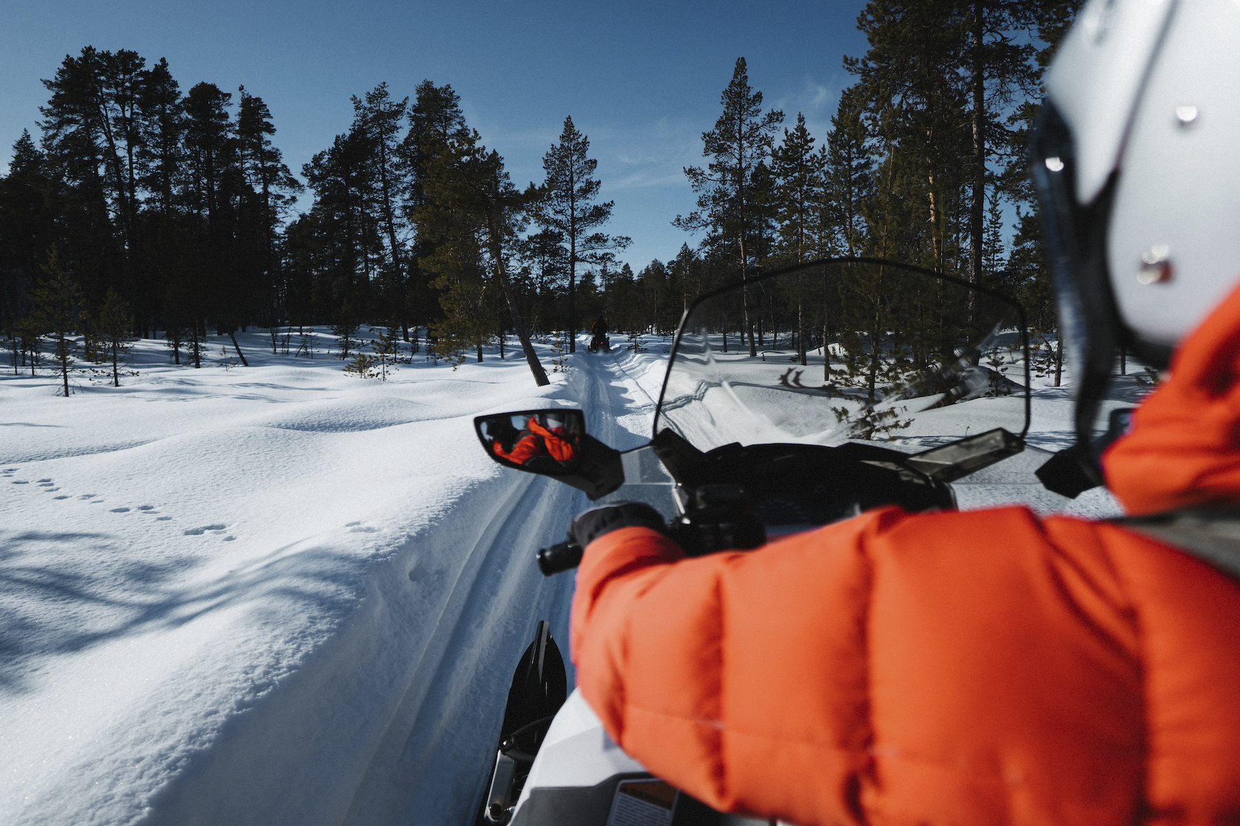 Драйвовая прогулка на снегоходах