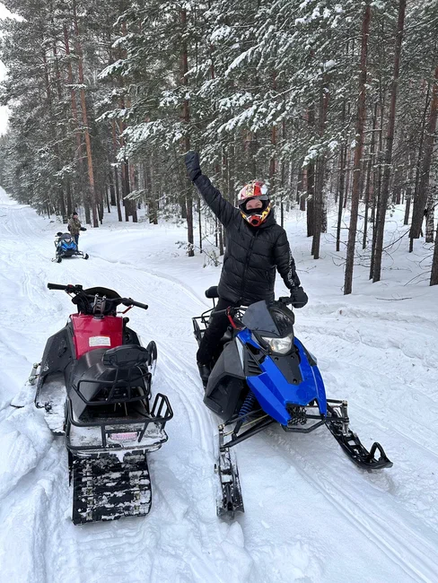 Драйвовая прогулка на снегоходах
